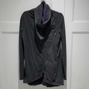 LULULEMON Method Wrap - Size 8